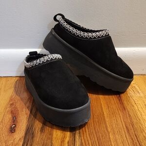 Mudd Black and White Platform Mules